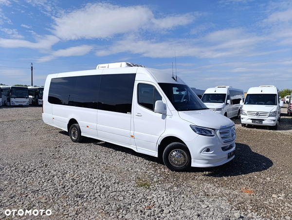 Mercedes-Benz Sprinter 519