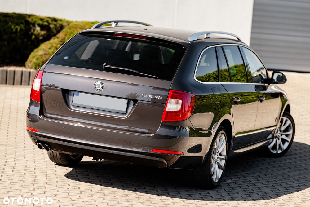 Skoda Superb 2.0 TDI Comfort DSG - 12