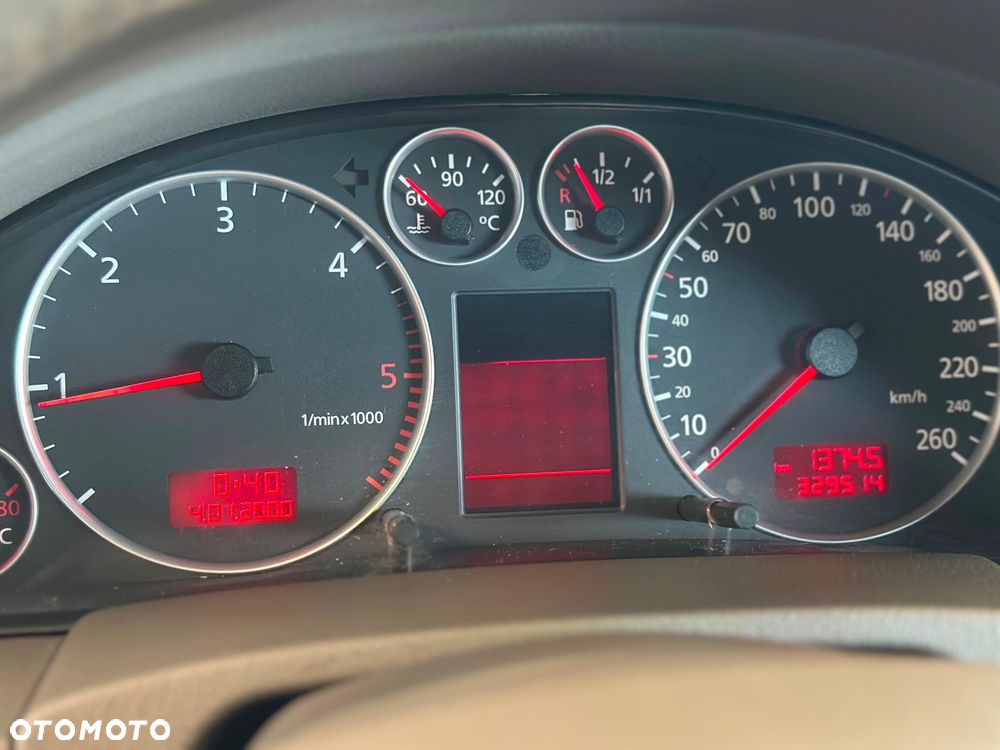 Audi A6 Limousine 1.9 TDI - 12