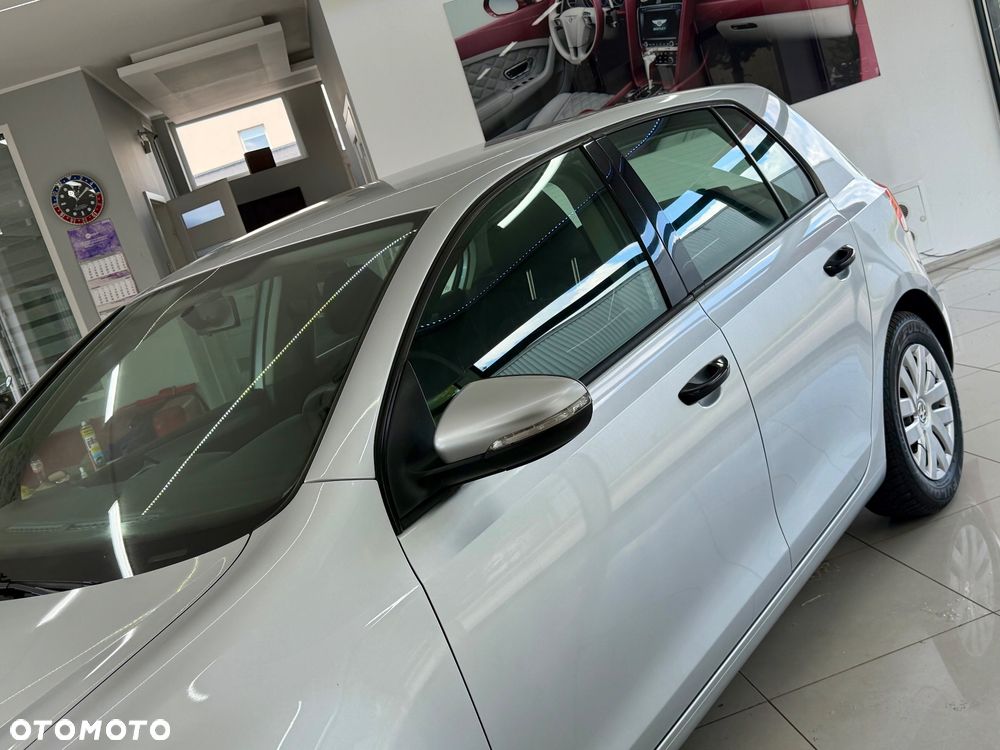 Volkswagen Golf - 37