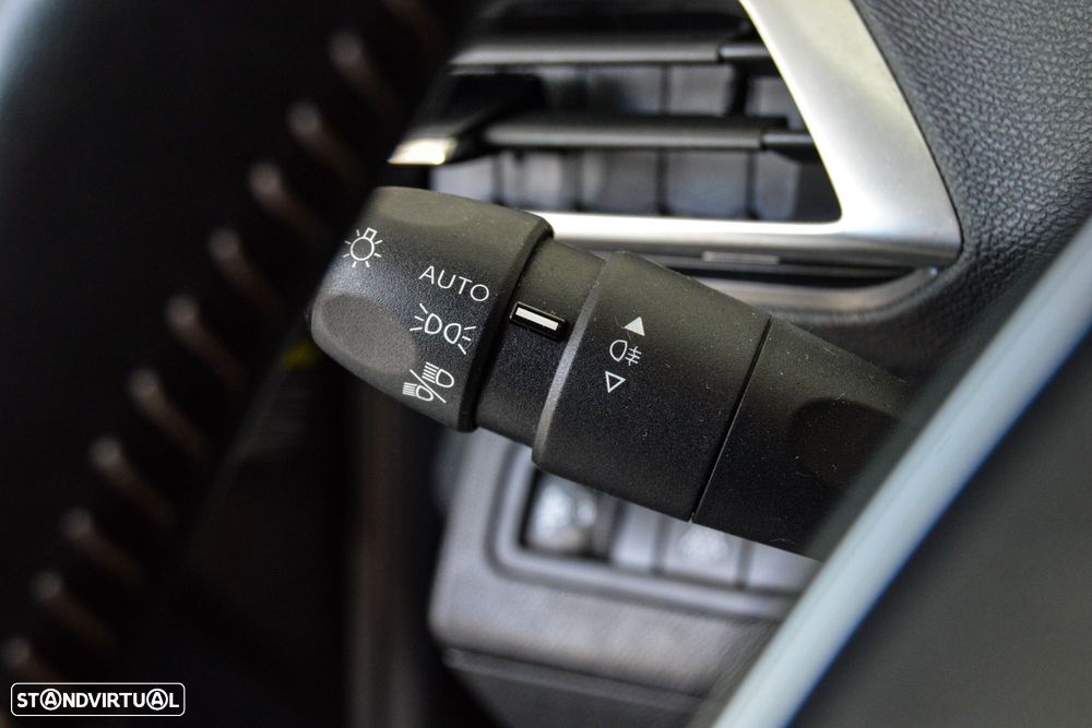 Peugeot 3008 1.5 BlueHDi Active Pack - 33