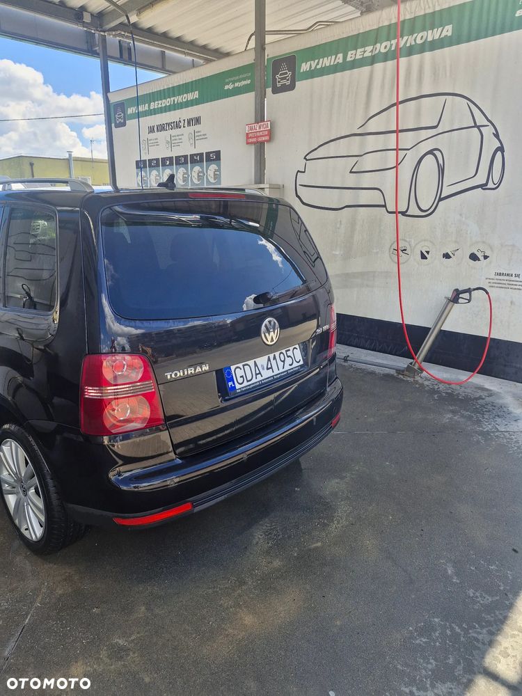 Volkswagen Touran 2.0 TDI DPF Highline DSG - 21