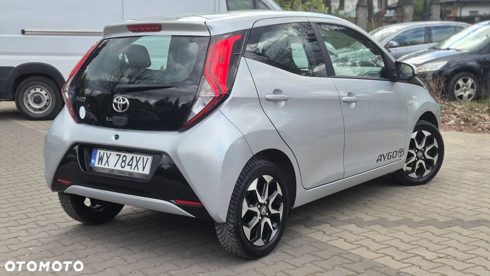 Toyota Aygo x-play - 6