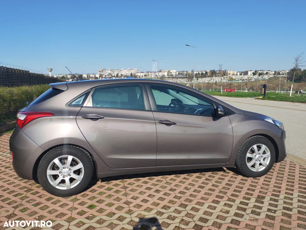 Hyundai i30 1.6 MPi Highway - 6
