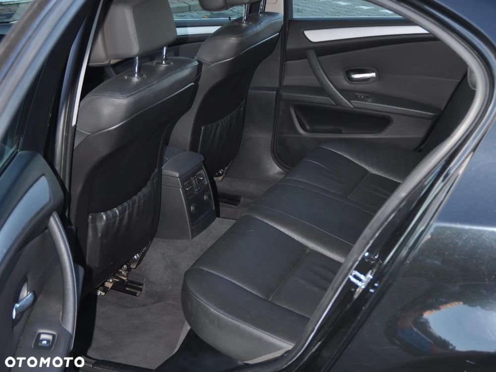 BMW Seria 5 520d - 15