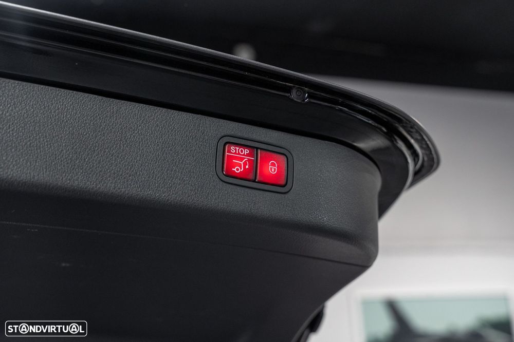 Mercedes-Benz C 300 e AMG Line - 47