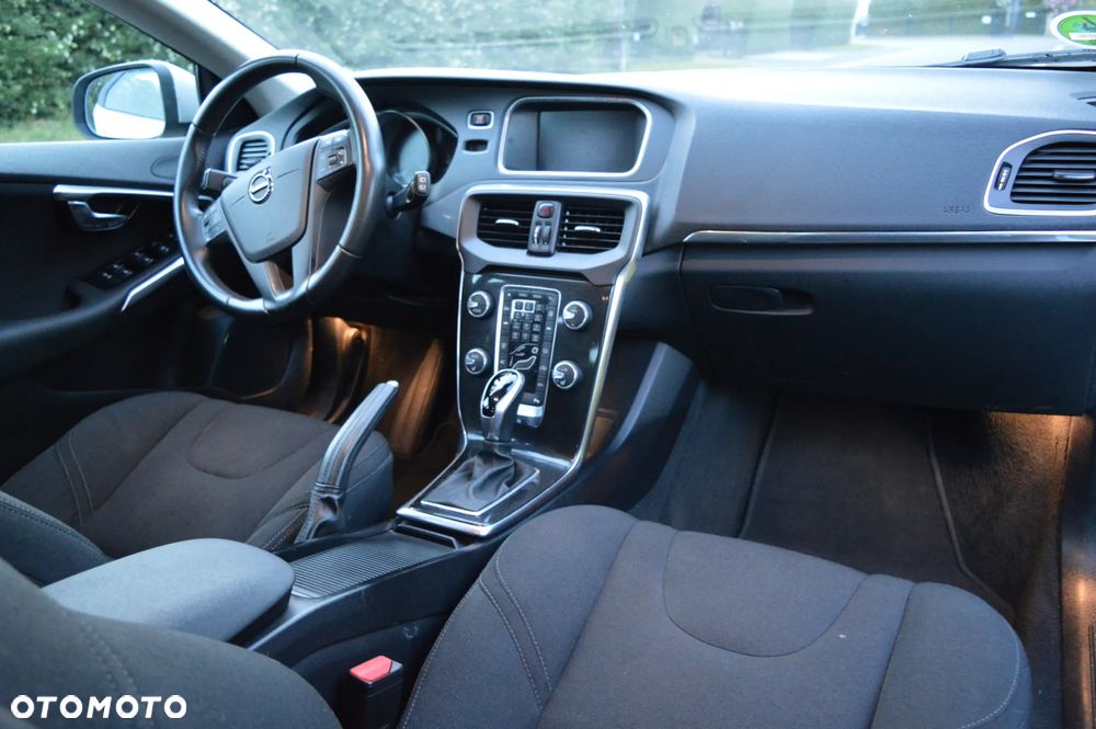 Volvo V40 - 13