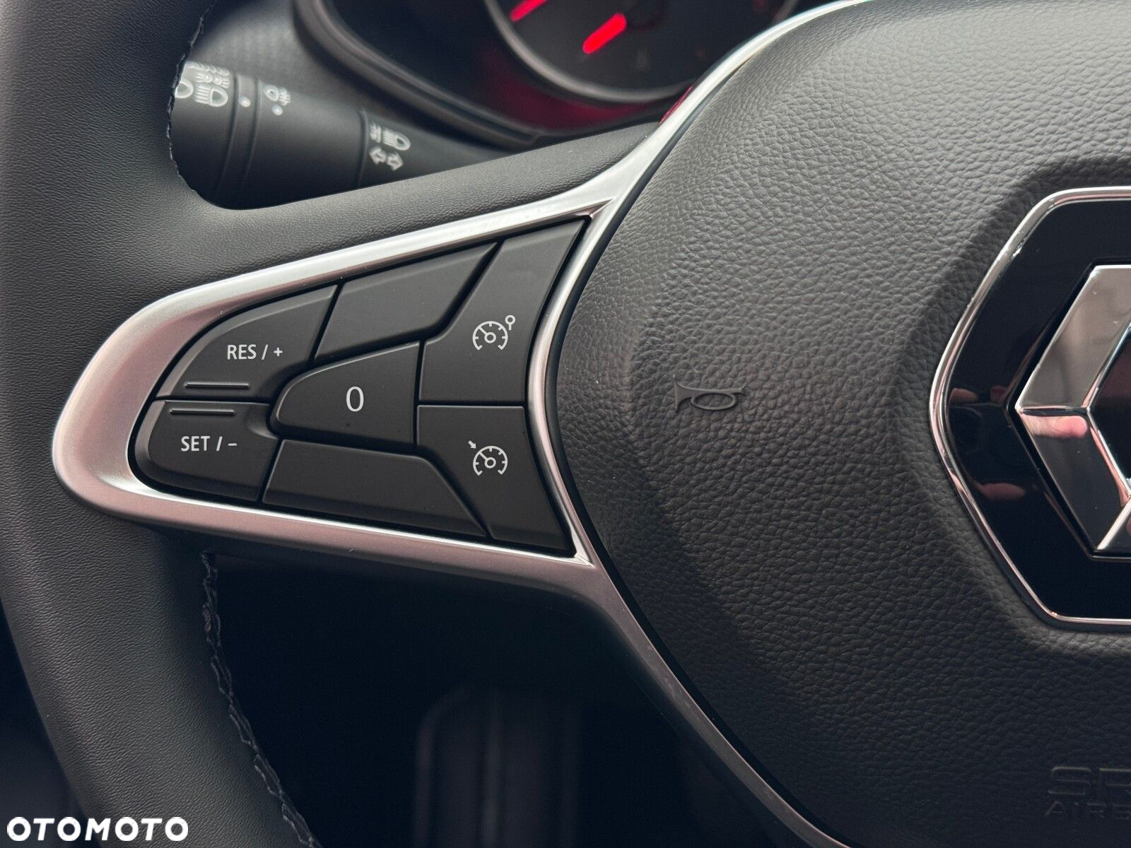 Renault Clio - 22