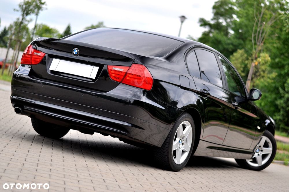 BMW Seria 3 318i Edition Exclusive - 10