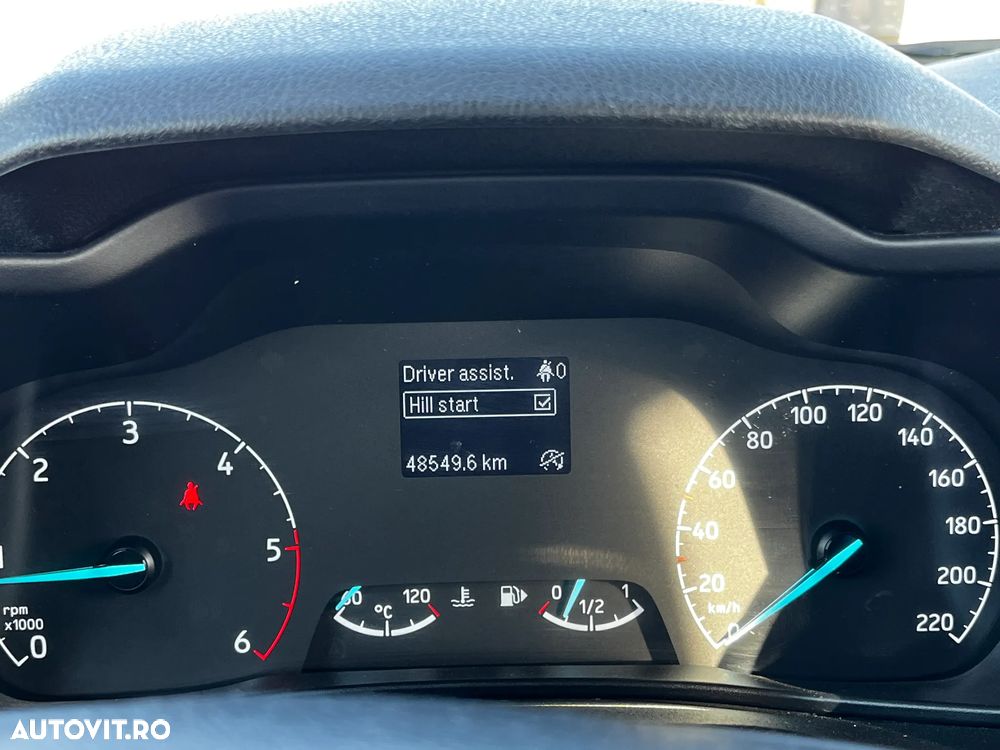 Ford Transit Connect - 23