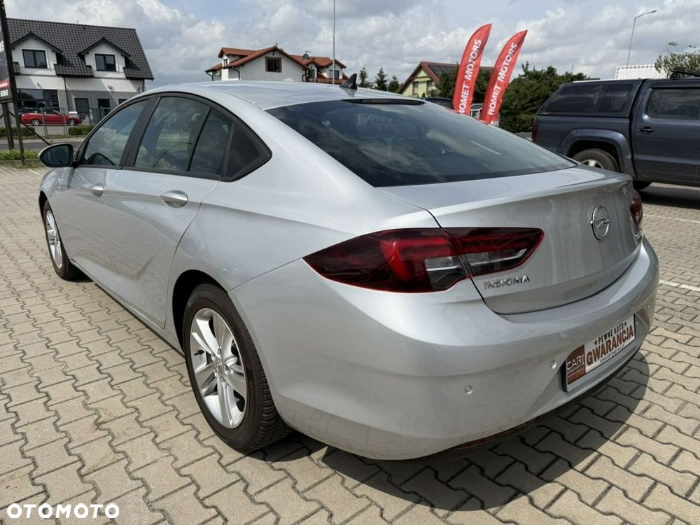Opel Insignia - 8