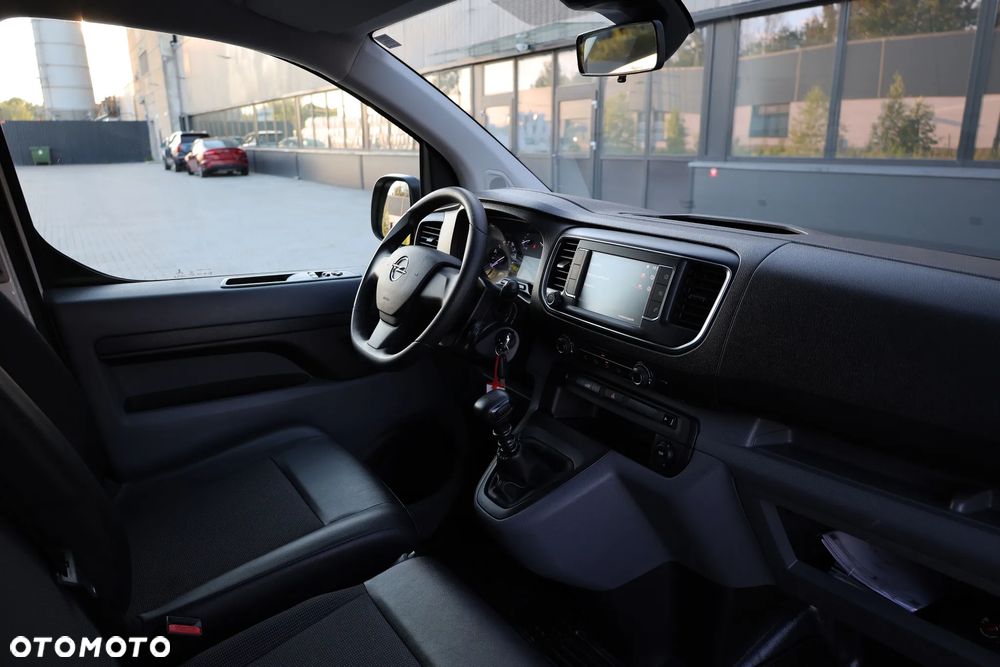 Opel Vivaro - 28