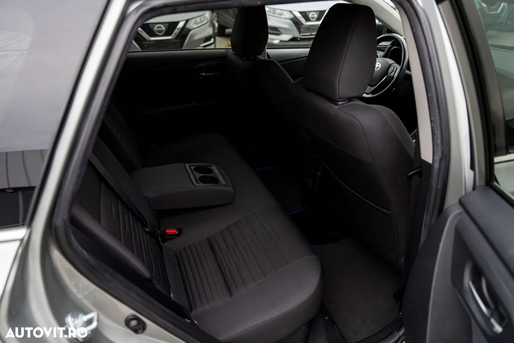 Toyota Auris 1.8 VVT-i Hybrid Automatik Touring Sports Edition - 8