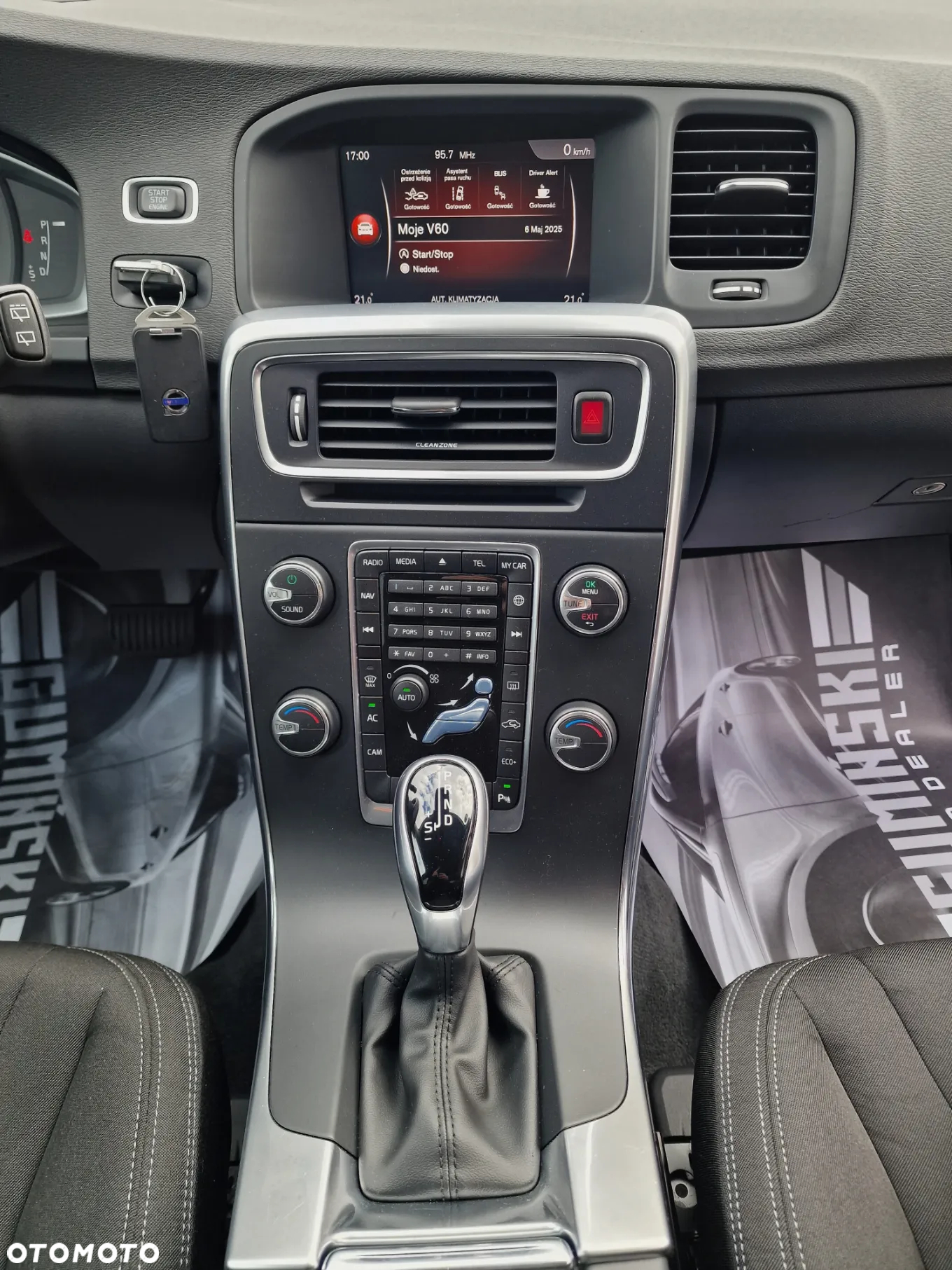 Volvo V60 D2 Geartronic Momentum - 26
