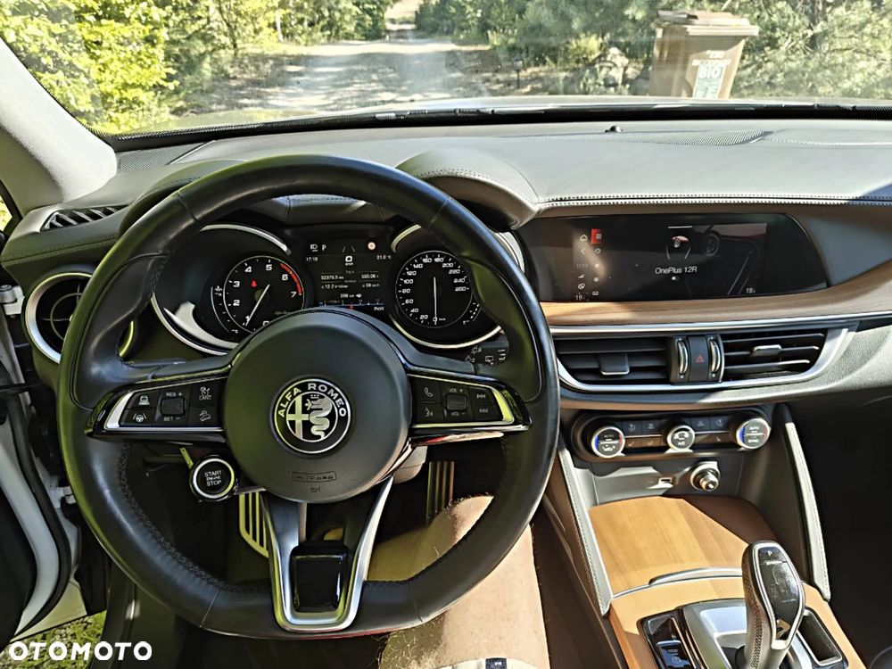 Alfa Romeo Stelvio 2.0 Turbo TI Q4 - 11