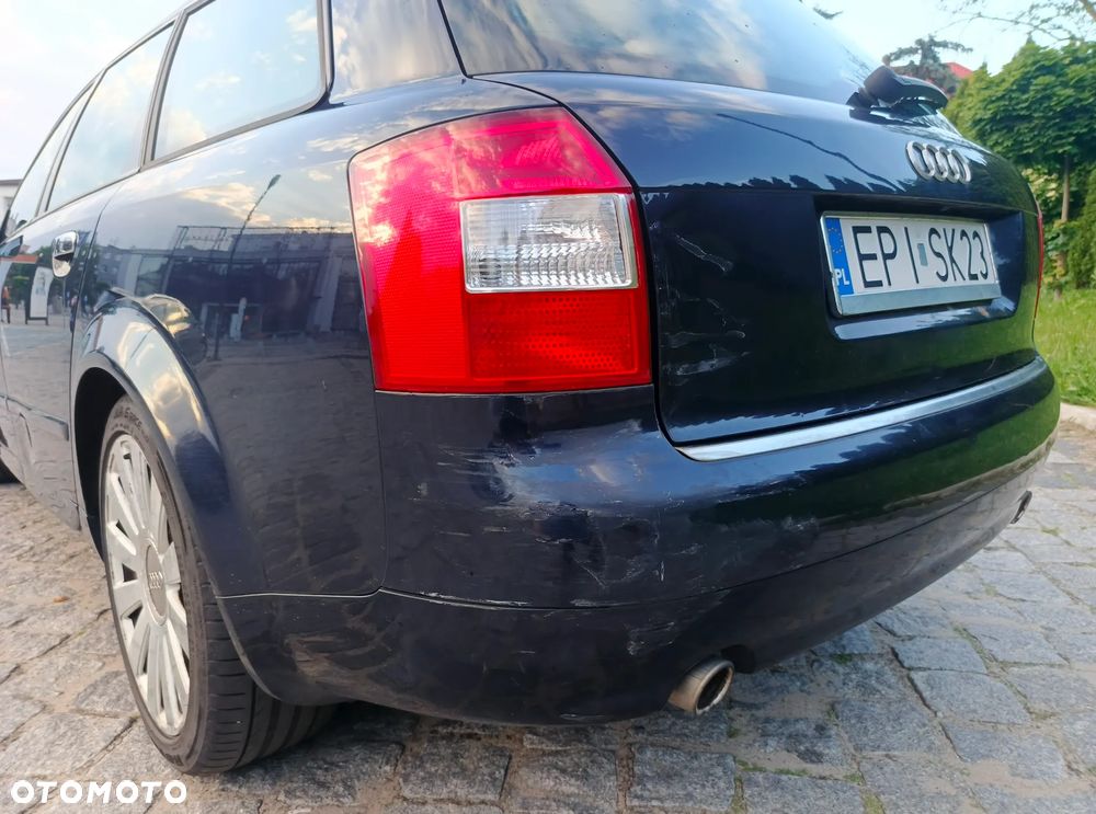 Audi A4 Avant 2.4 - 24