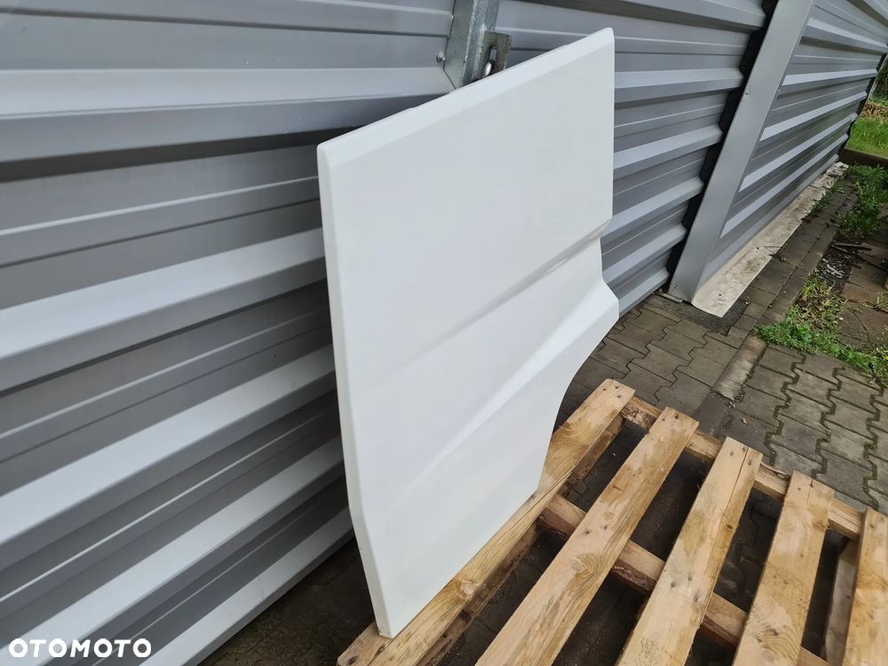 KLAPKA DRZWICZKI SCHOWKA PRAWE RENAULT RANGE GAMA T C K - 2