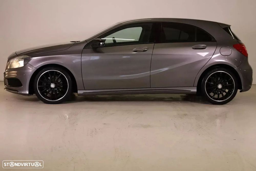 Mercedes-Benz A 200 d AMG Line - 3