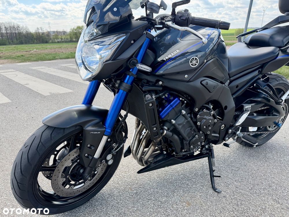 Yamaha FZ8 - 13
