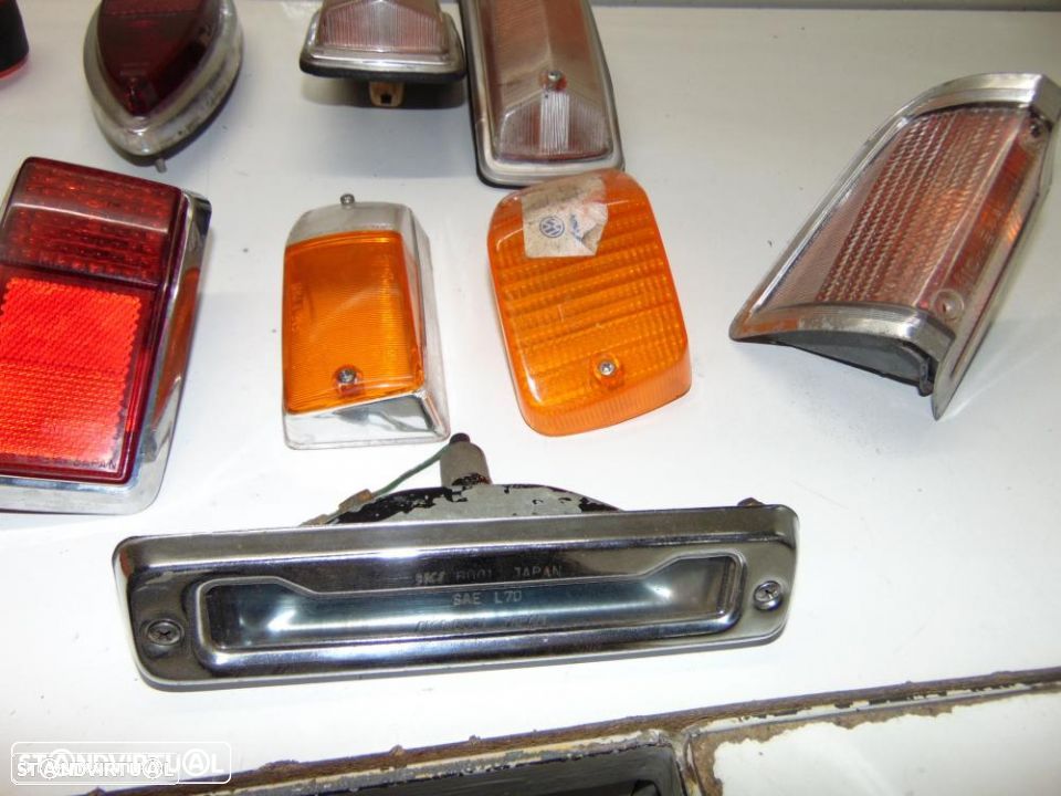 Antigos e clássicos vários farolins Bedford, Ford, VW, Toyota, Datsun, Peugeot - 6
