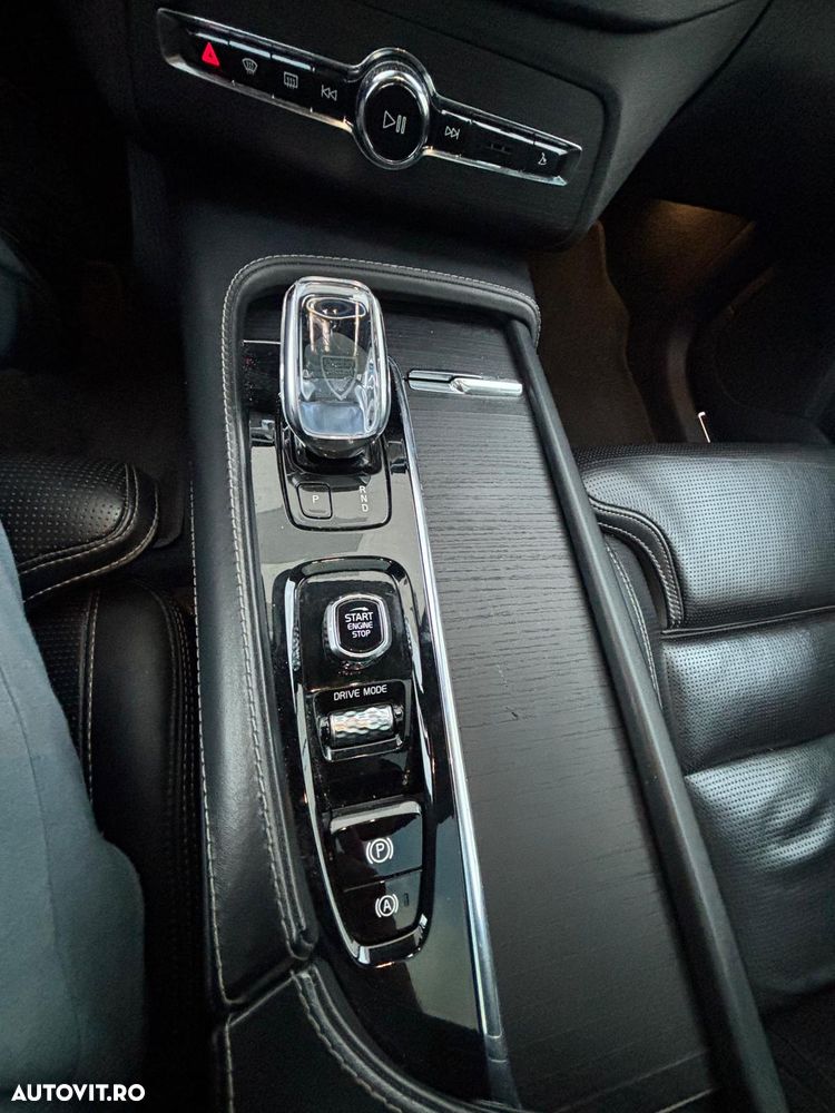 Volvo XC 90 D5 AWD Inscription - 8