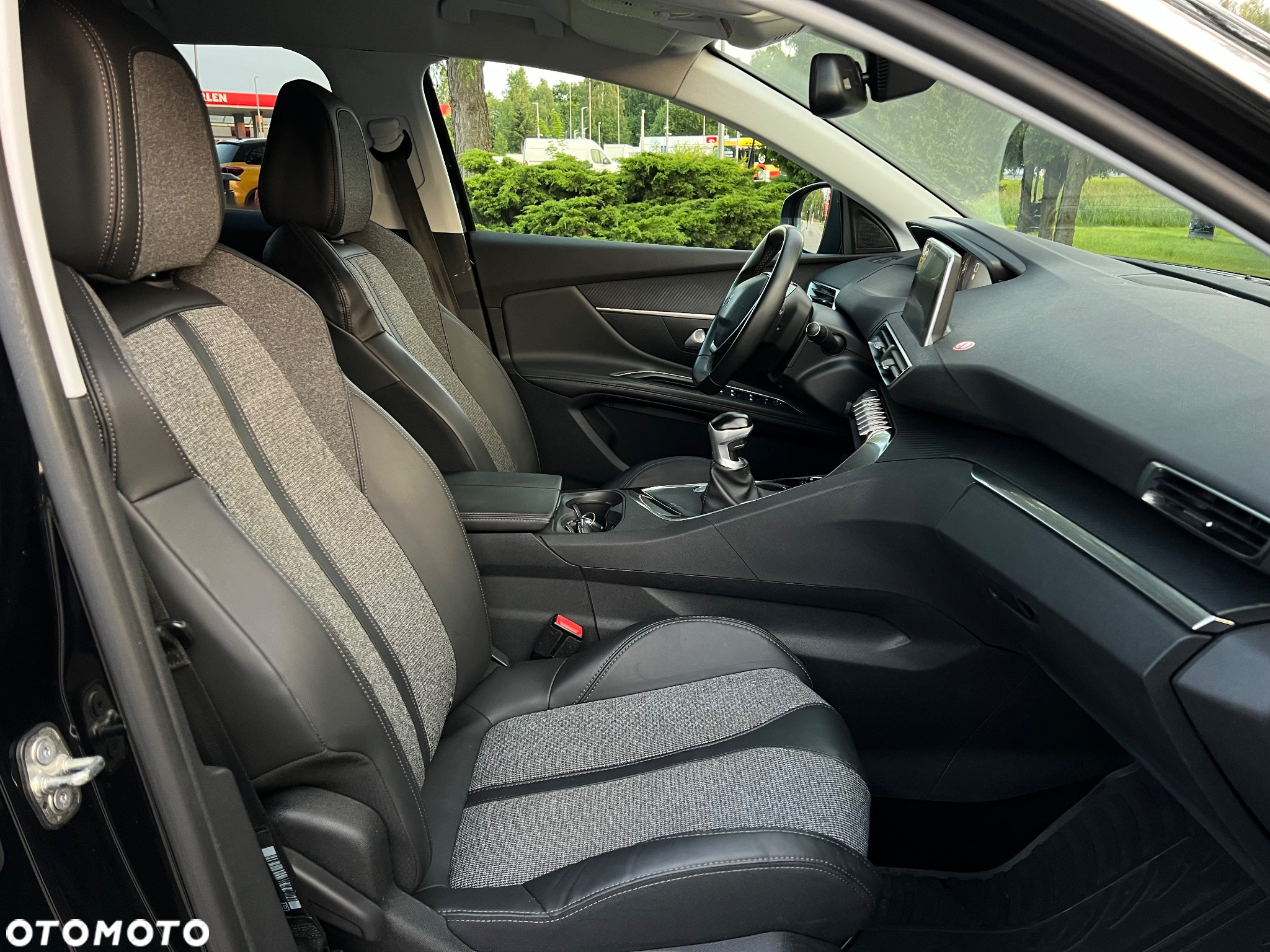Peugeot 3008 1.2 PureTech GT S&S - 6