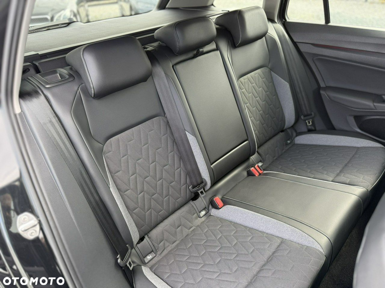 Volkswagen Golf Variant 1.5 eTSI OPF DSG Goal - 16