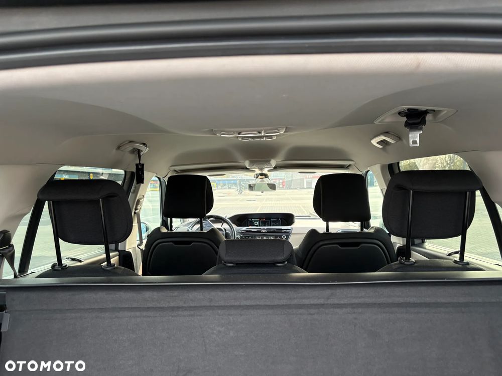 Citroën C4 Picasso - 16