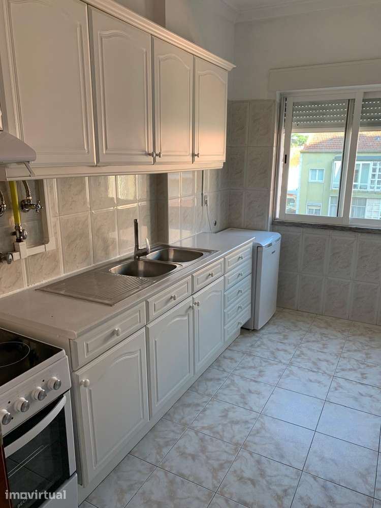 Apartamento T2 centro da Cova da Piedade - Grande imagem: 3/16
