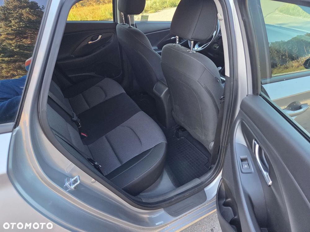Hyundai i30 - 13