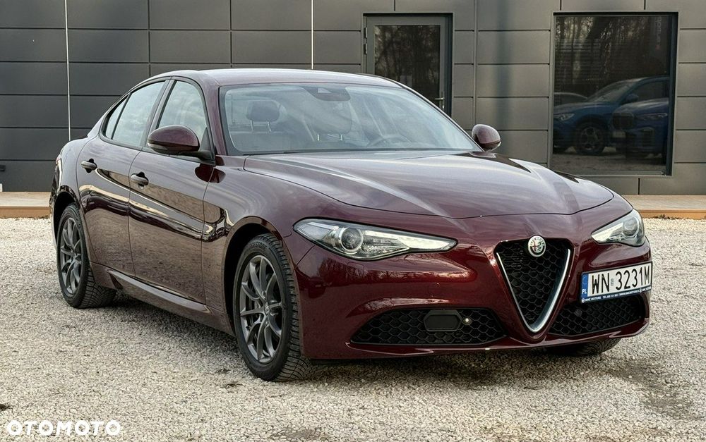 Alfa Romeo Giulia - 1
