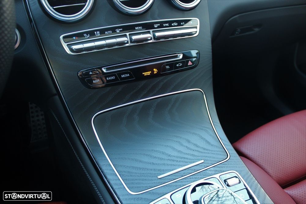 Mercedes-Benz GLC 250 d Coupé AMG Line 4-Matic - 24