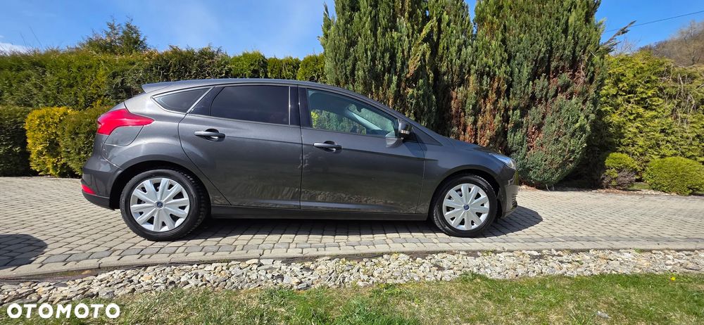 Ford Focus 1.6 Trend - 13