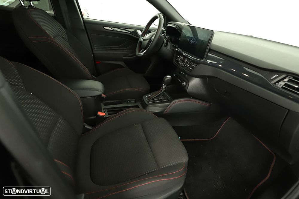 Ford Focus 1.0 EcoBoost MHEV ST-Line X Aut. - 17