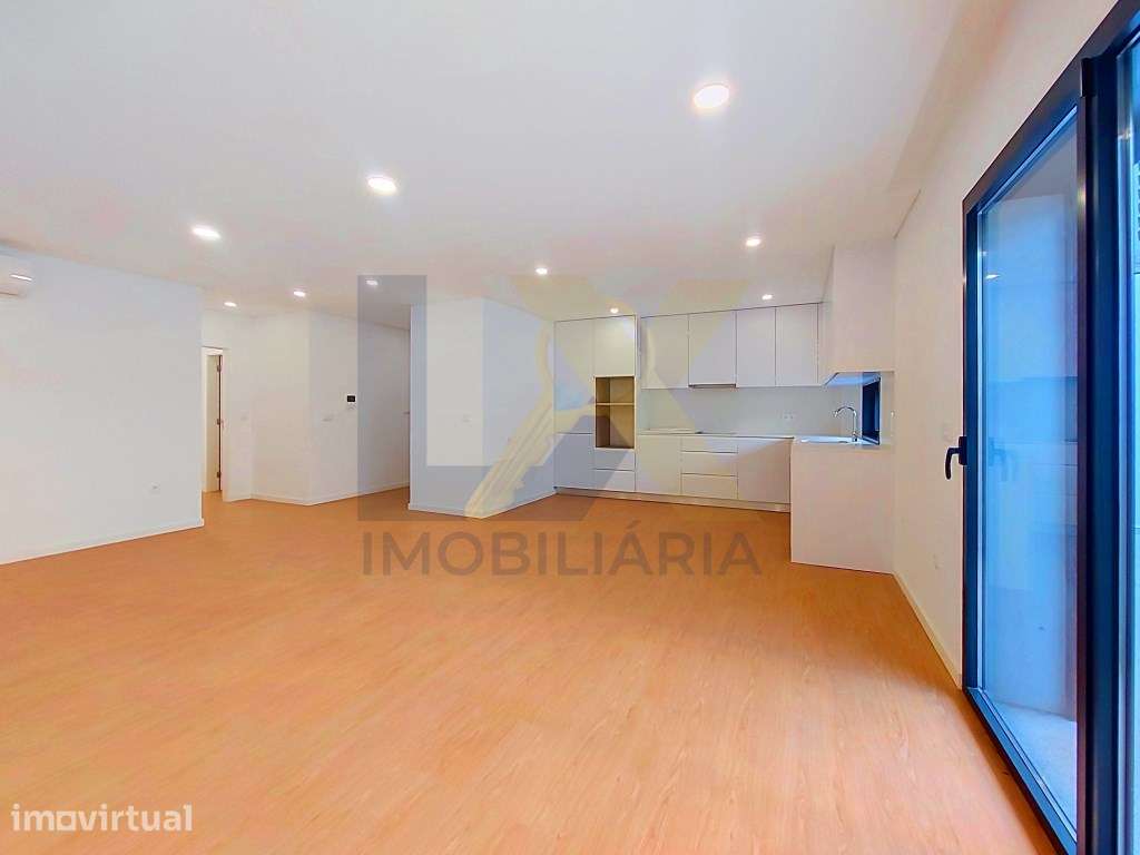 Apartamento T2 novo, com 2 suítes, terraço e lugar de garagem em Es... - Grande imagem: 4/14
