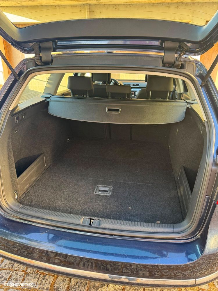 VW Passat Variant 1.6 TDI Confortline - 21