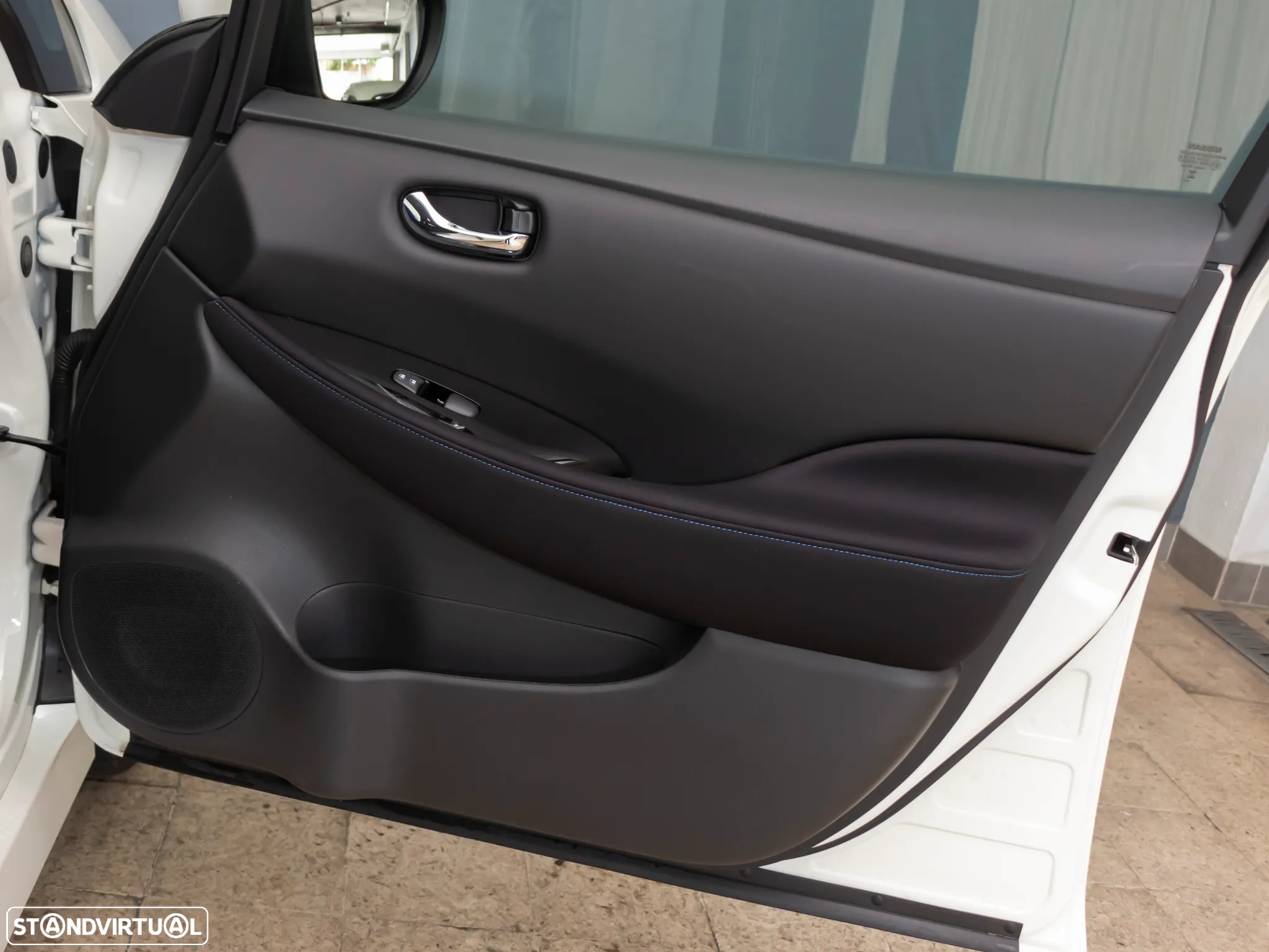 Nissan Leaf N-Connecta - 11