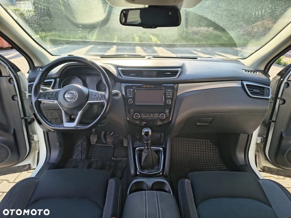 Nissan Qashqai 1.2 DIG-T N-Connecta - 12