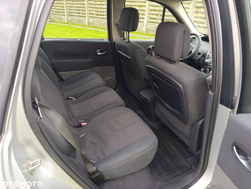 Renault Scenic 1.5 dCi Avantage - 8