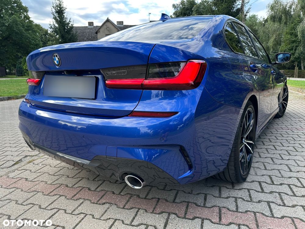 BMW Seria 3 320d xDrive M Sport Shadow sport - 26