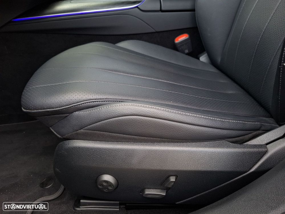 Mercedes-Benz E 220 - 15