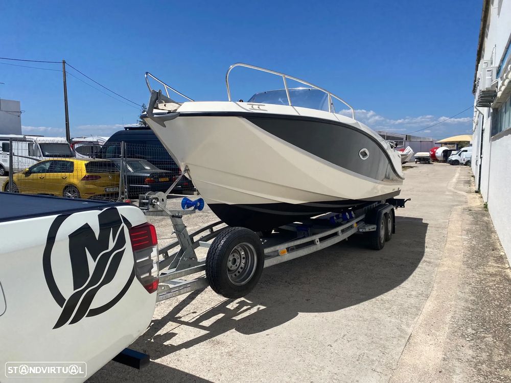 Quicksilver Activ 755 Sundeck - 4