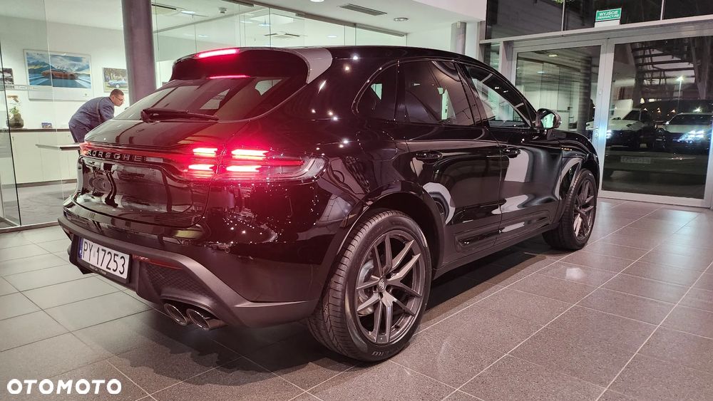 Porsche Macan T - 19