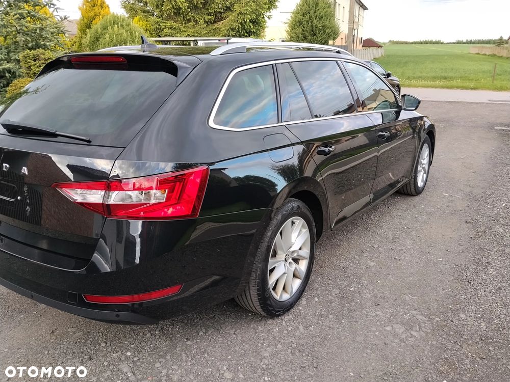 Skoda Superb 2.0 TDI Style DSG7 - 2
