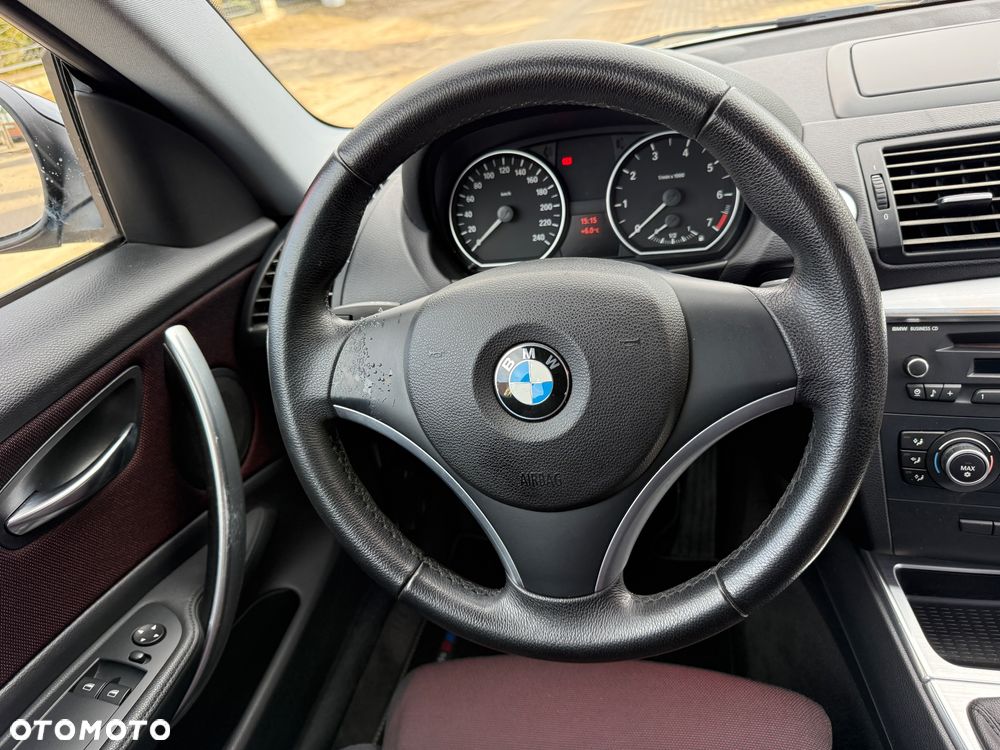 BMW Seria 1 118i - 17