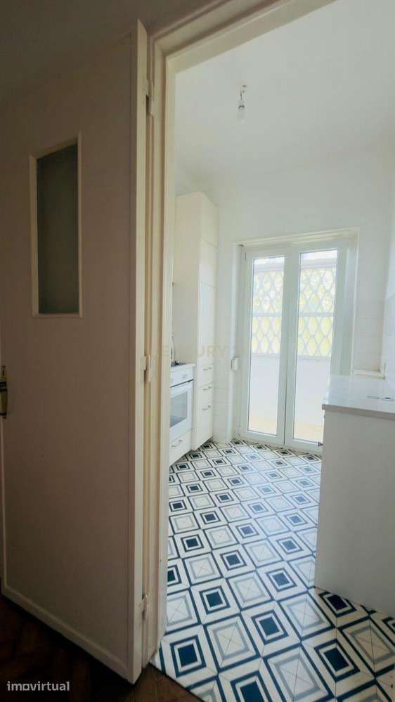 Apartamento T1 Renovado em Santo António, Lisboa - Príncipe Real - Grande imagem: 3/8