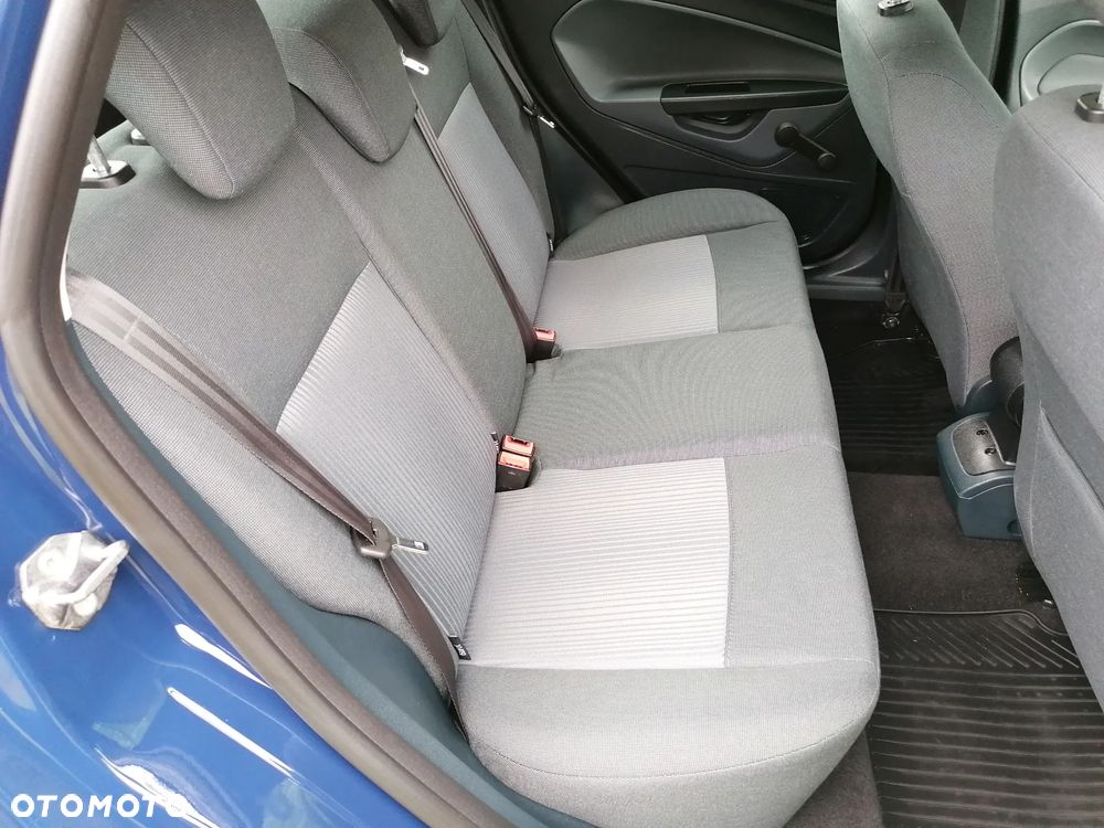 Ford Fiesta - 21