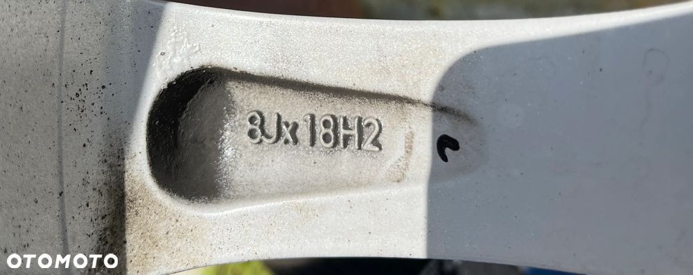 Koła Felgi Aluminiowe Komplet 8J18 ET 30 5x112 BMW Nr Kat. A5 - 6