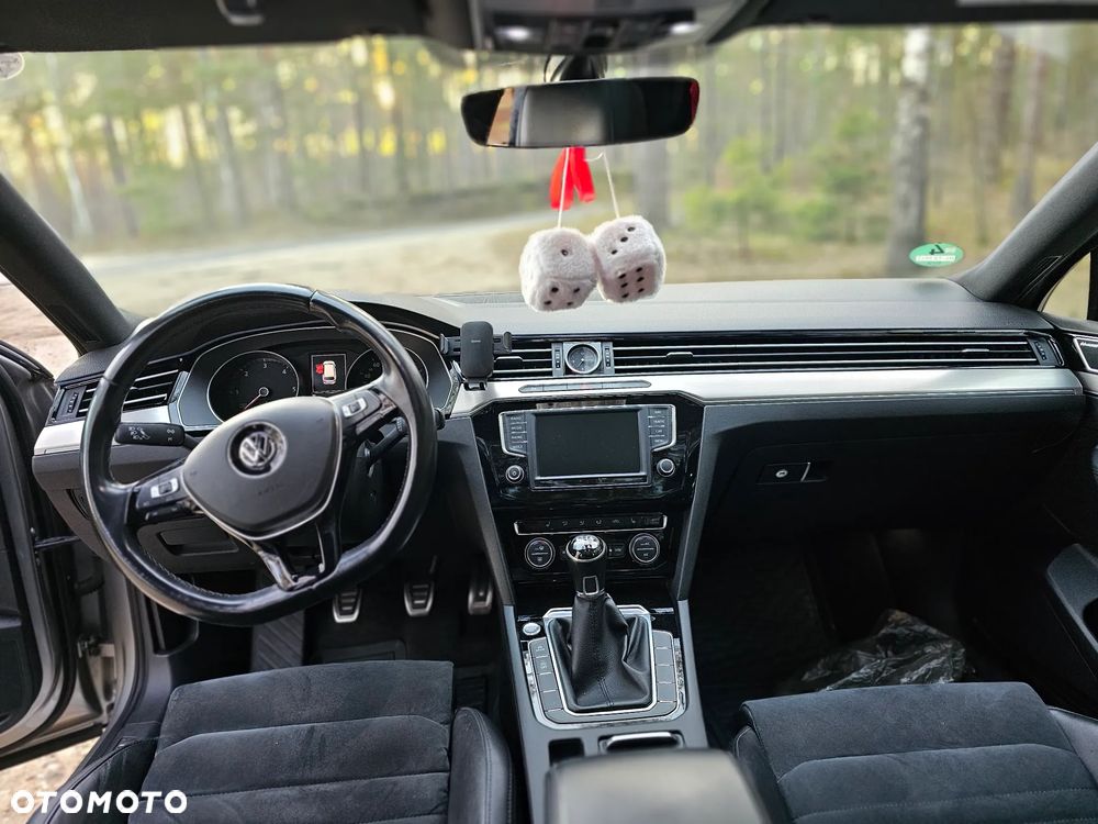 Volkswagen Passat 2.0 TDI BMT Highline - 17