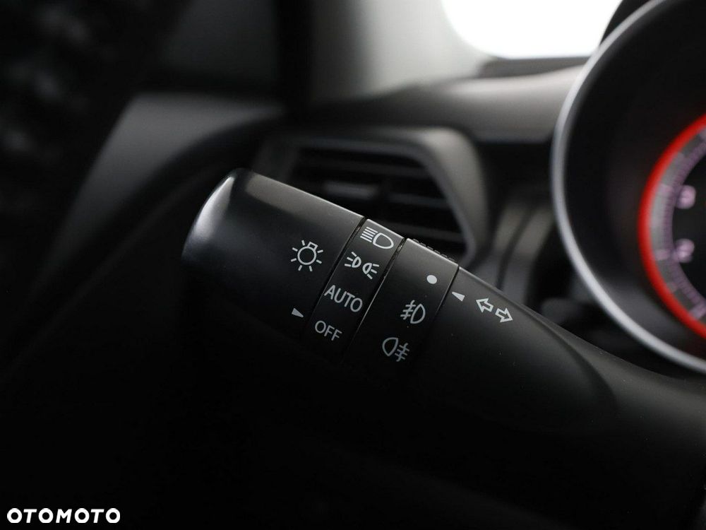 Suzuki Swift 1.2 Dualjet Hybrid Club - 30